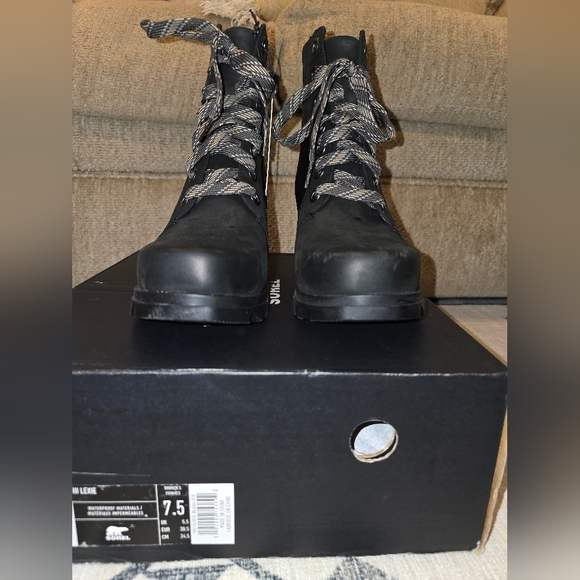 NIB SOREL Joan Of Arctic Wedge III Lexie Boot Women's 7.5 black noir Ankle Boots - Picture 6 of 13